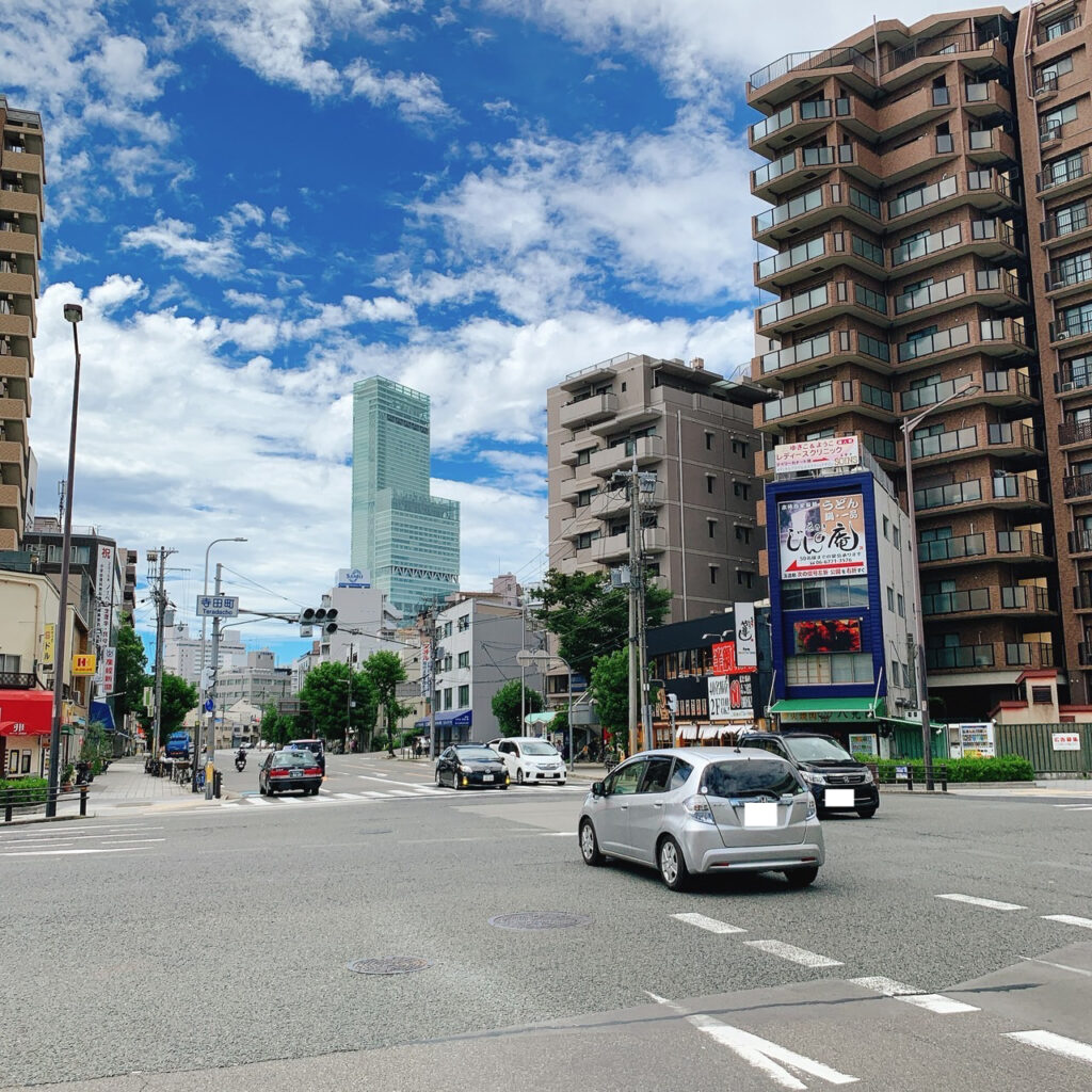 寺田町の交差点