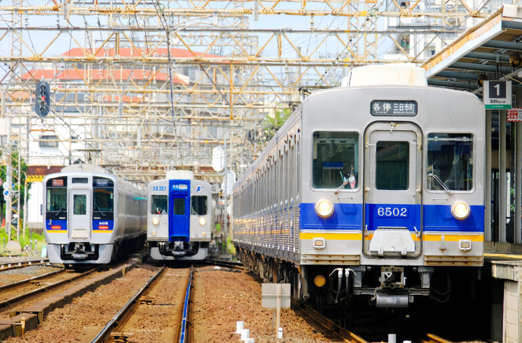和泉中央駅の電車